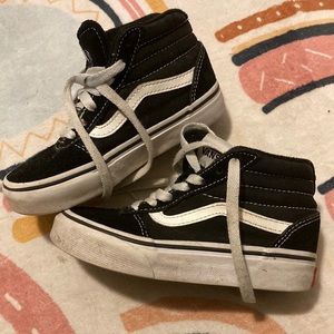Size 11 kids sk8 hi vans